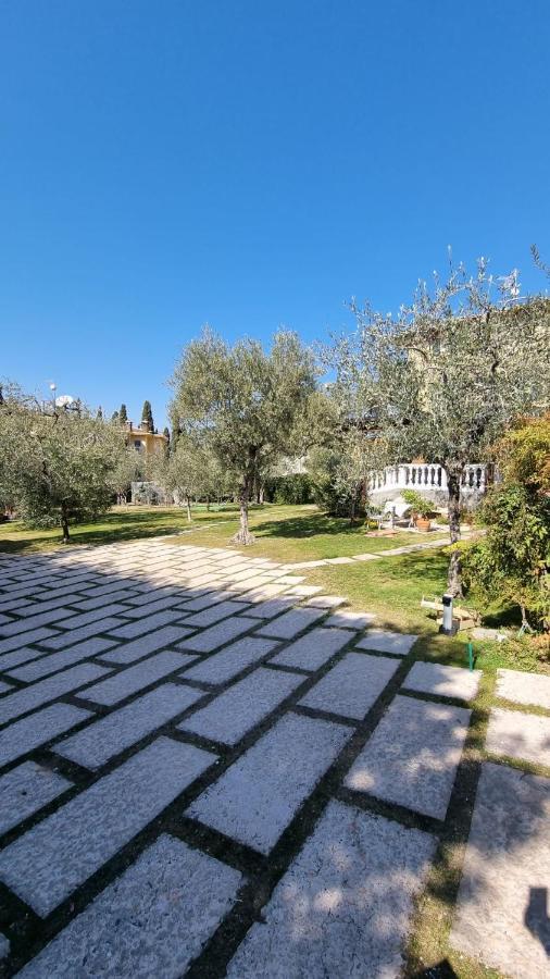 Ferienwohnung Casa Elsa Torri Del Benaco Exterior foto