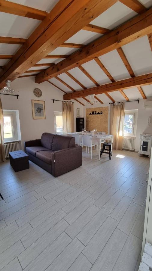 Ferienwohnung Casa Elsa Torri Del Benaco Exterior foto